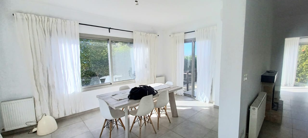 3 bedrooms Bungalow in Paphos, Cyprus No. 57456