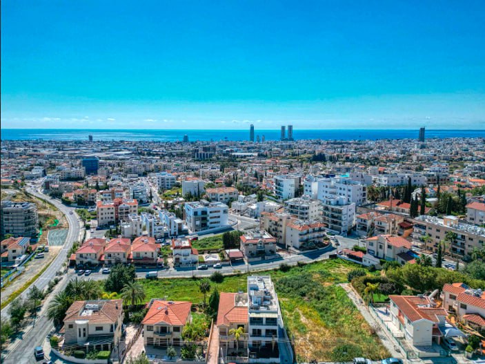 2 bedrooms Apartment in Agios Athanasios, Limassol, Cyprus No. 37140