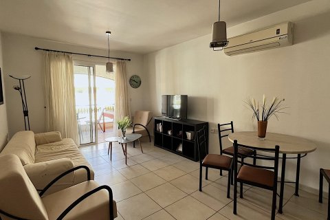 Квартира с 2 спальнями в Пафос, Кипр № 57465