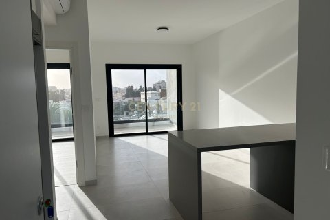 Квартира с 1 спальней в Лимассол, Лимасол, Кипр № 53601