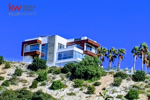 5 bedrooms Villa in Germasogeia, Limassol, Cyprus No. 39987