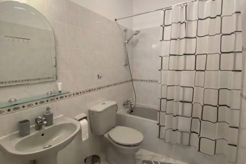 Квартира с 2 спальнями в Хлорака, Пафос, Кипр № 37146 9