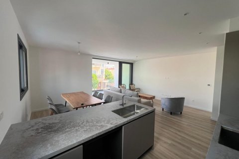 Квартира 99м2 в Агиос Николаос, Пафос, Кипр № 37194 6