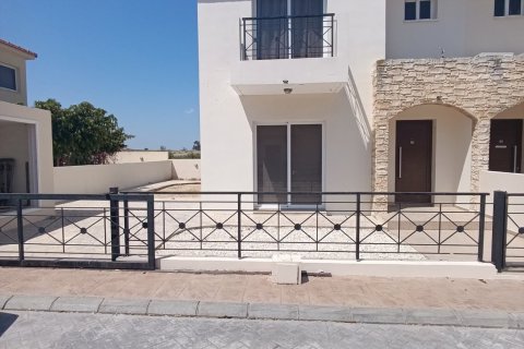 2 bedrooms Townhouse in Tersefanou, Larnaka, Cyprus No. 39729