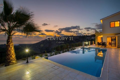 4 bedrooms Villa in Pegeia, Paphos, Cyprus No. 55545
