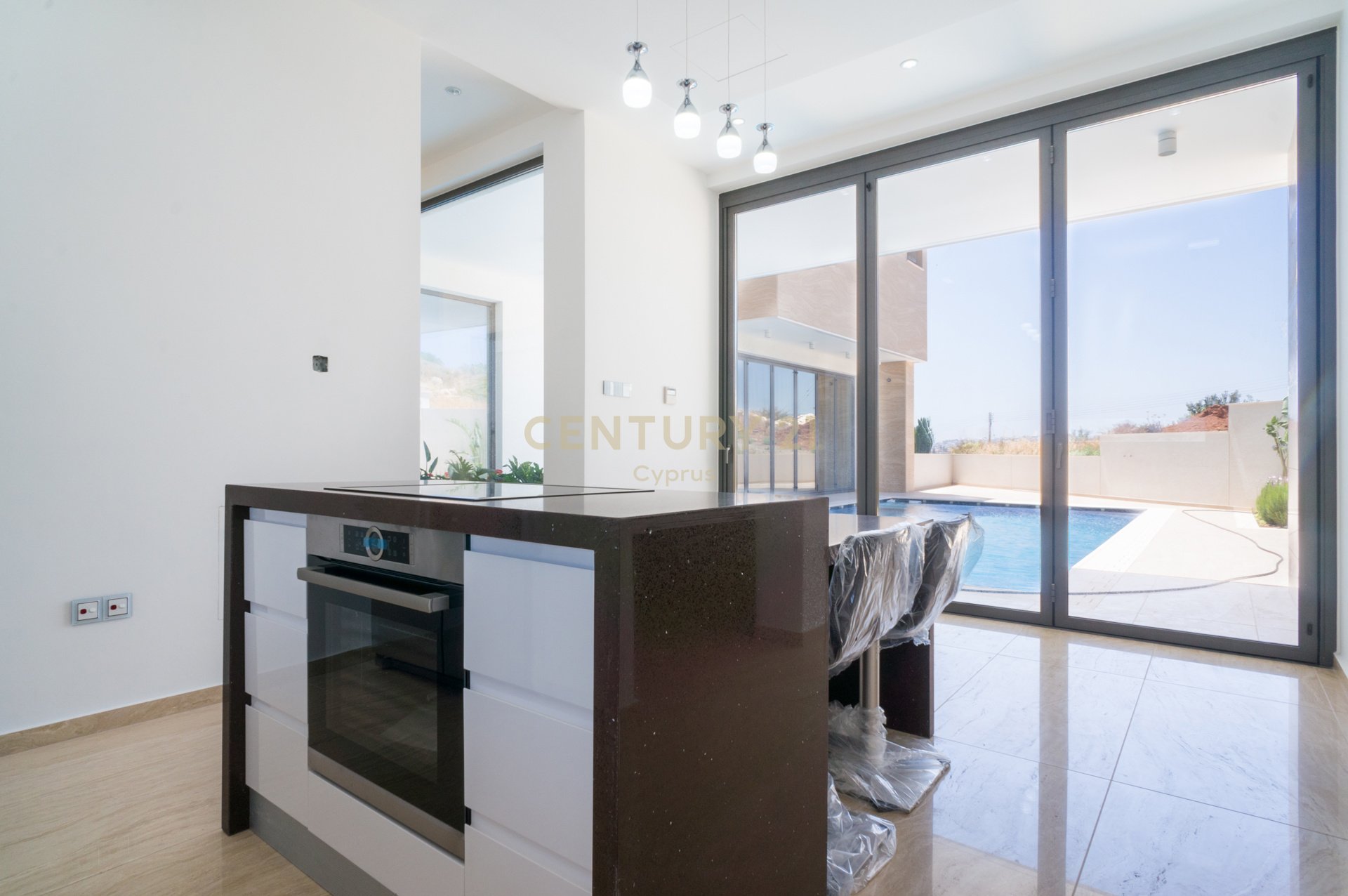 5 bedrooms Villa in Germasogeia, Limassol, Cyprus No. 53964