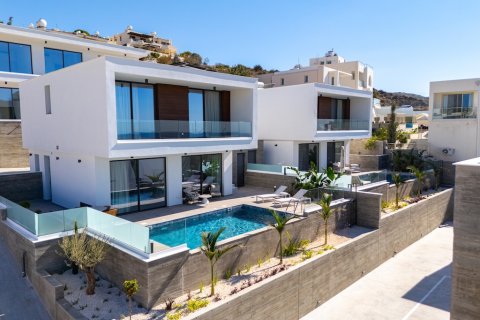 3 dormitorios Villa en Paphos, Chipre No. 35806
