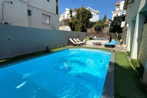 4 bedrooms Villa in Agios Athanasios, Limassol, Cyprus No. 29572