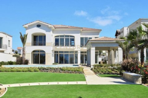 6 bedrooms Villa in Pervolia, Larnaka, Cyprus No. 53509