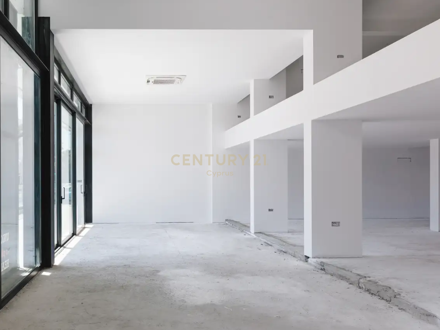479m2 Boutique à Germasogeia, Limassol, Chypre No. 53951
