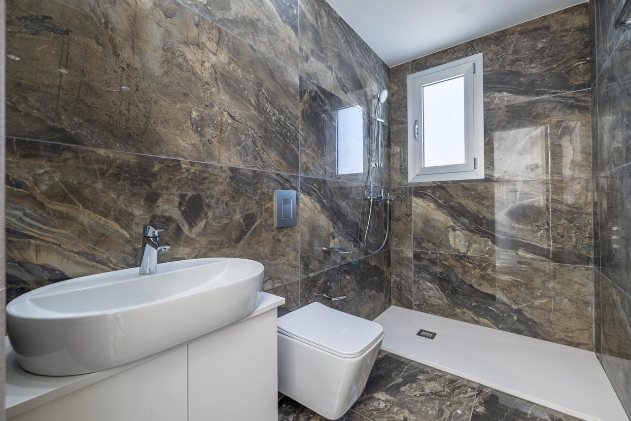 2 bedrooms Apartment in Germasogeia, Limassol, Cyprus No. 37157