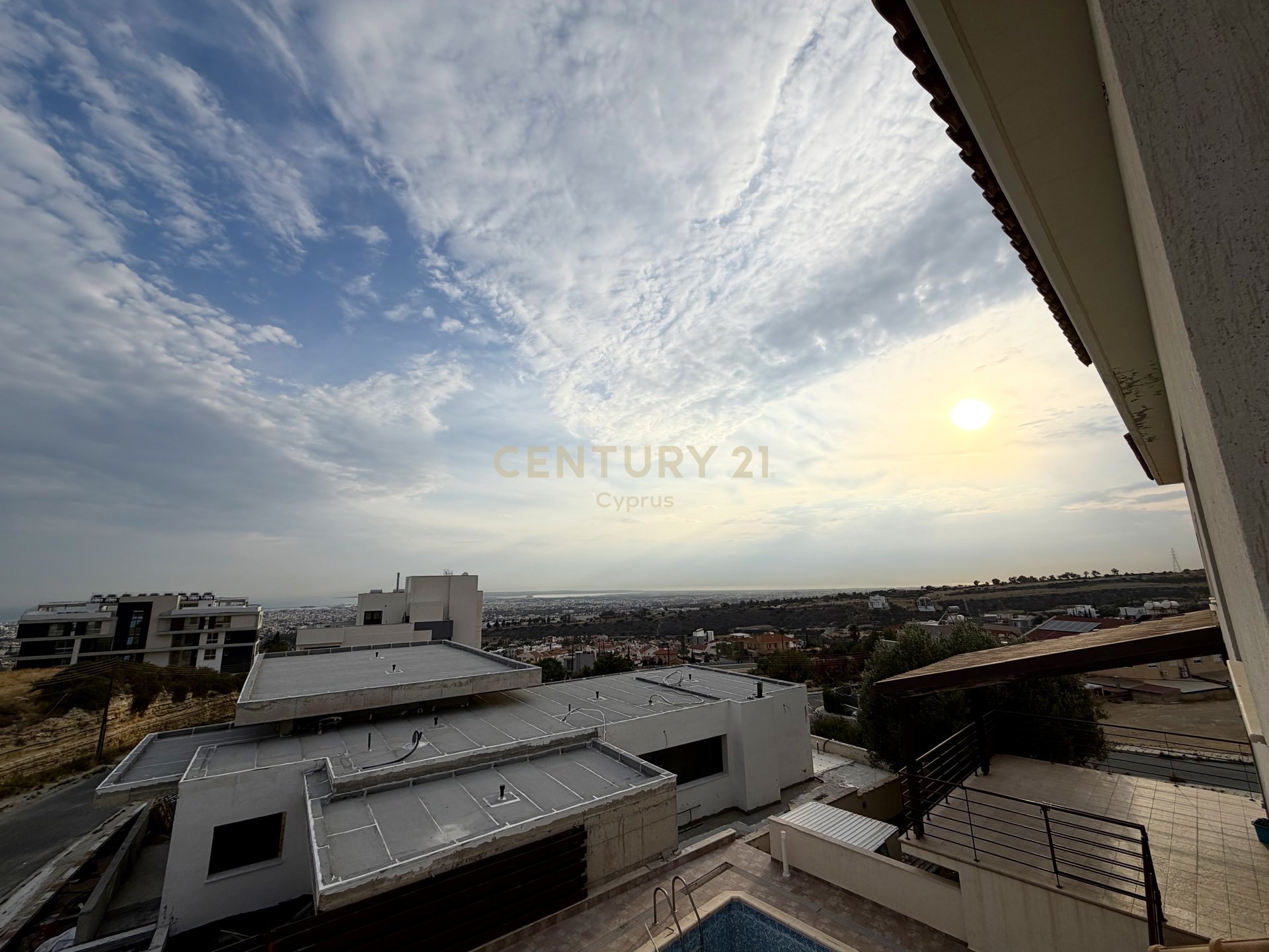 5 bedrooms Villa in Limassol, Cyprus No. 53518
