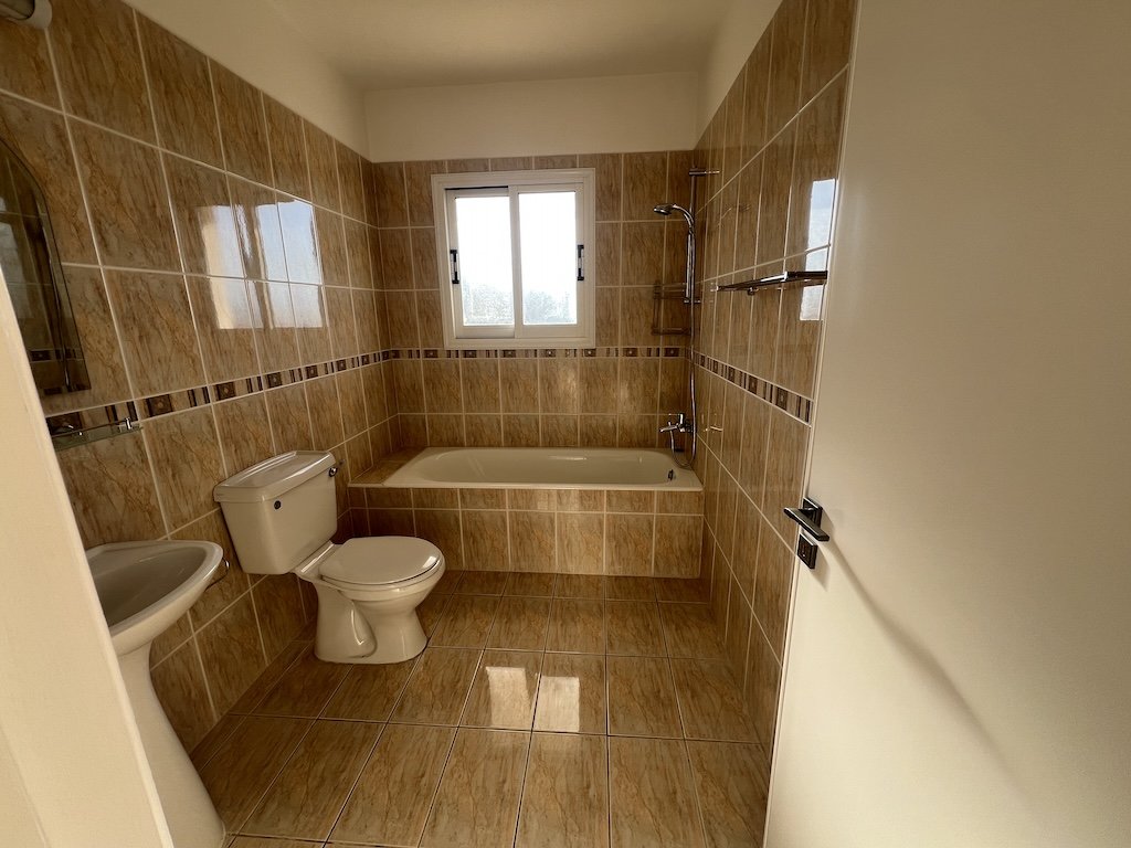 2 dormitorios Apartamento en Paphos, Chipre No. 57460