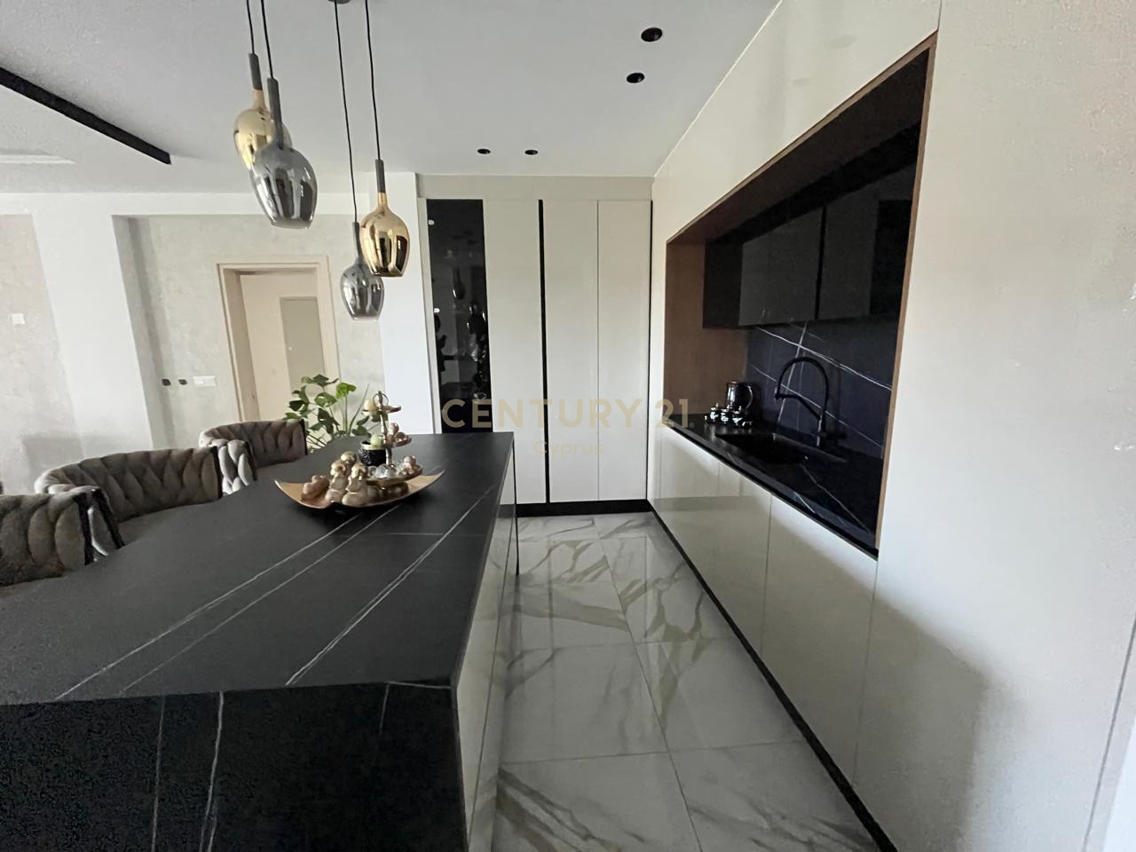 4 bedrooms Villa in Eptagonia, Limassol, Cyprus No. 53480