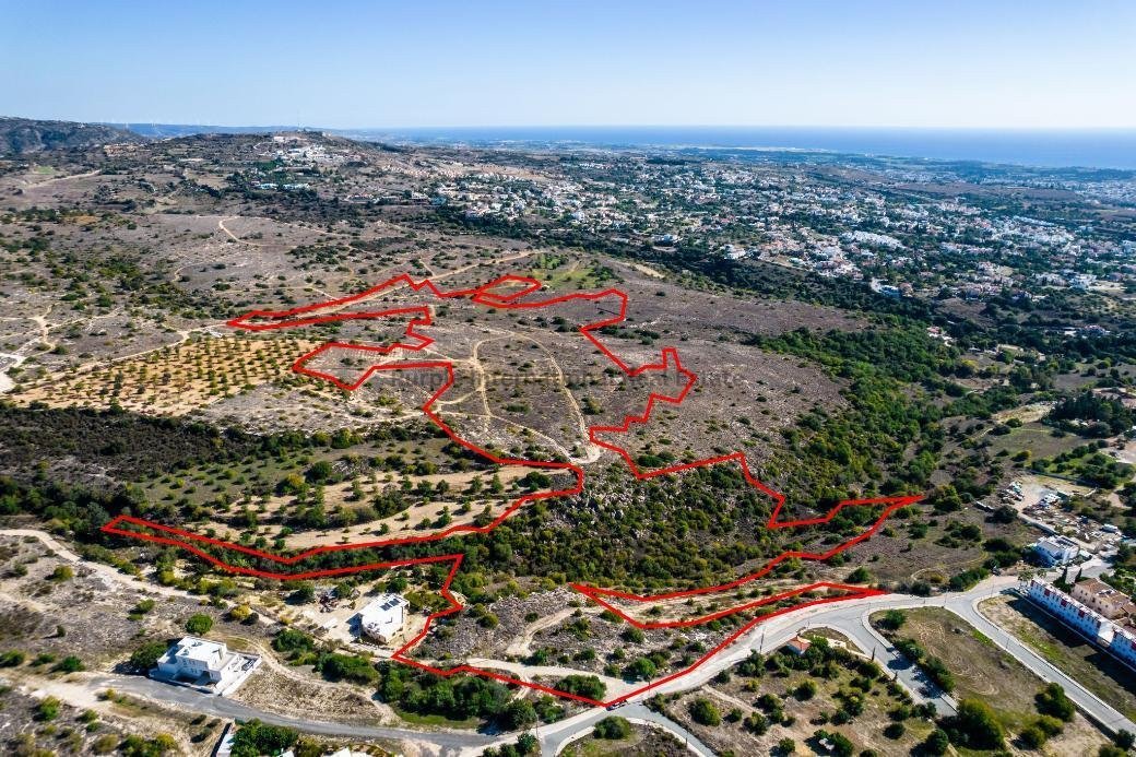 Terreno en Anavargos, Paphos, Chipre No. 57516