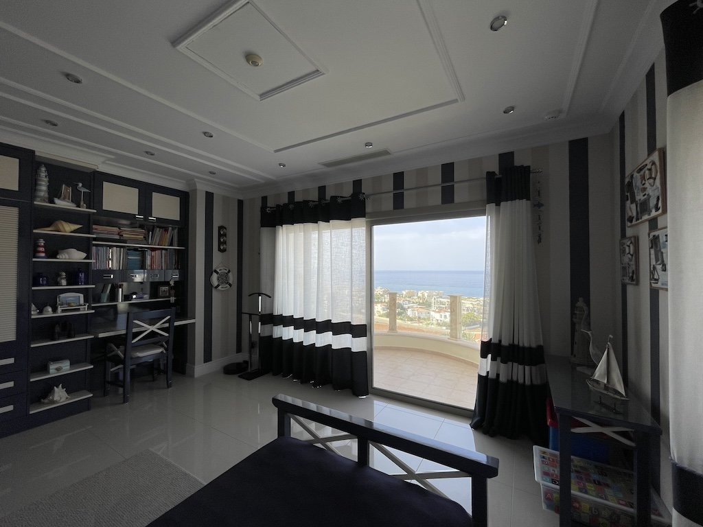 6 chambres Villa à Pegeia, Paphos, Chypre No. 33008