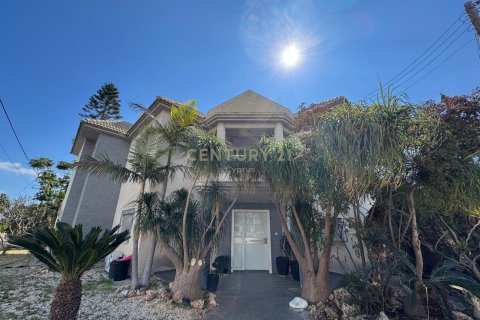 3 bedrooms Villa in Germasogeia, Limassol, Cyprus No. 55960