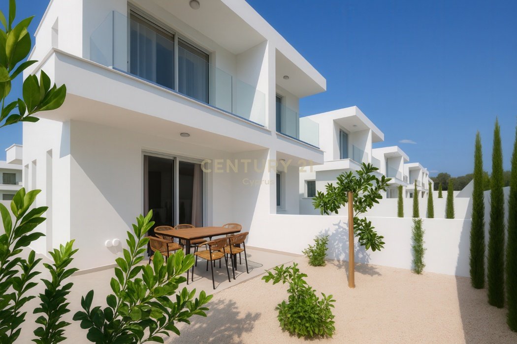 4 bedrooms Villa in Pegeia, Paphos, Cyprus No. 57540