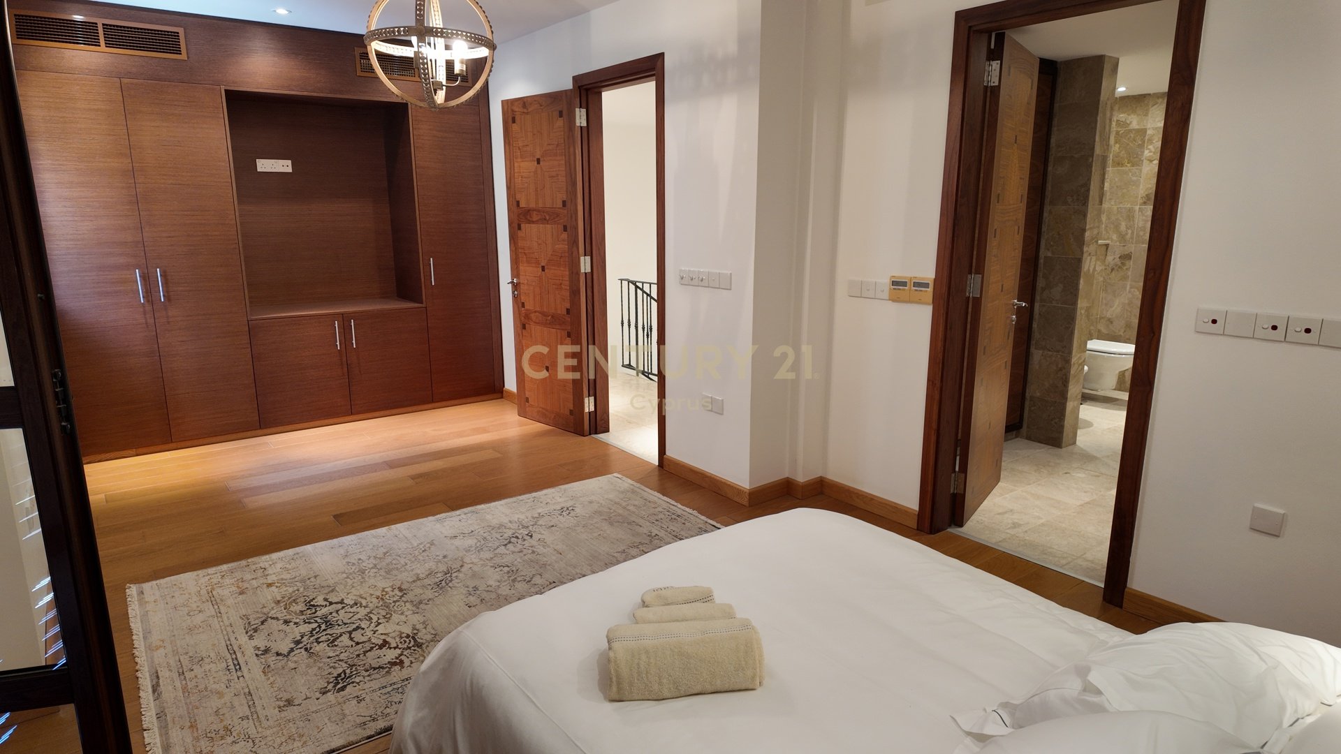 6 bedrooms Villa in Agios Tychonas, Limassol, Cyprus No. 53753