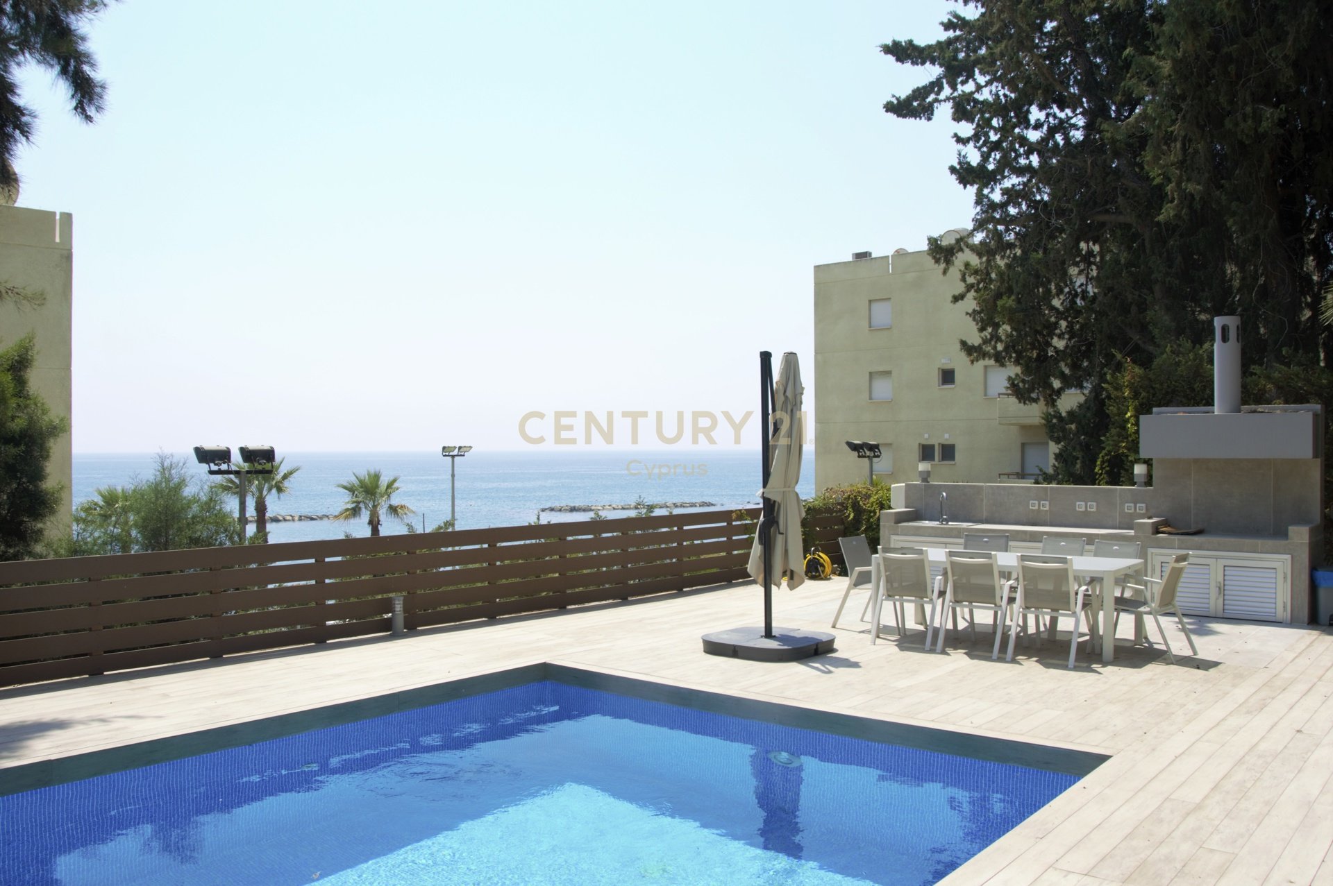 3 bedrooms Apartment in Agios Tychonas, Limassol, Cyprus No. 54145