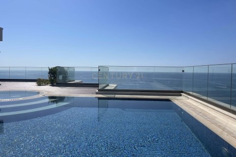 5 bedrooms Penthouse in Pyrgos, Limassol, Cyprus No. 6243