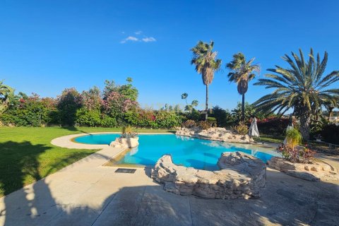 5 bedrooms Villa in Parekklisia, Limassol, Cyprus No. 53625