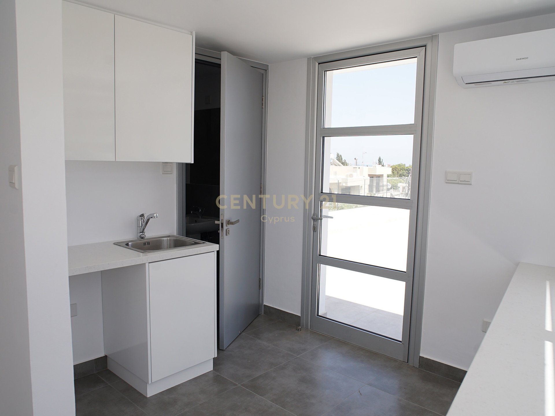Офис 250м2 в Меса Гитонья, Лимасол, Кипр № 57537
