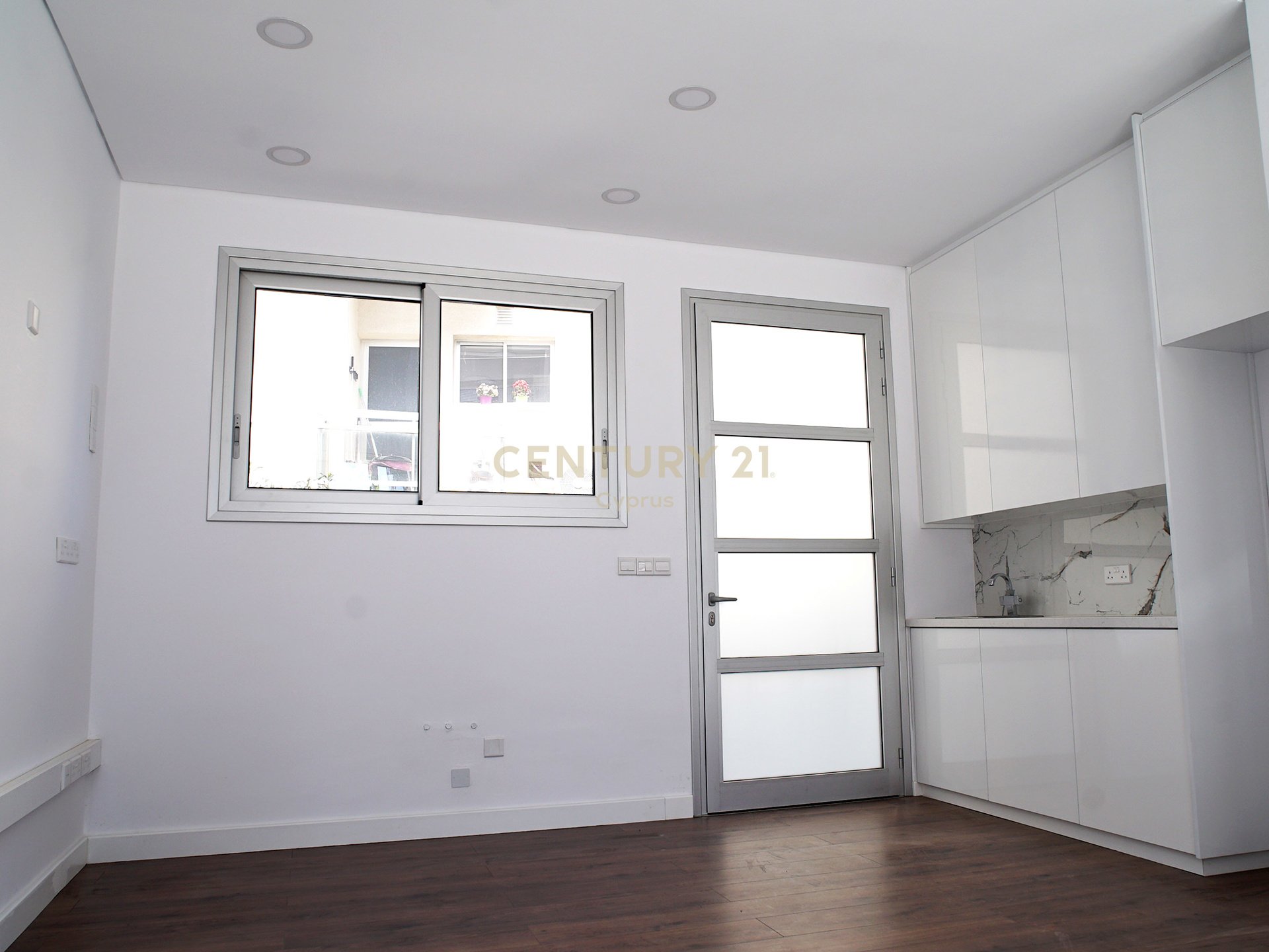 Офис 250м2 в Меса Гитонья, Лимасол, Кипр № 57537
