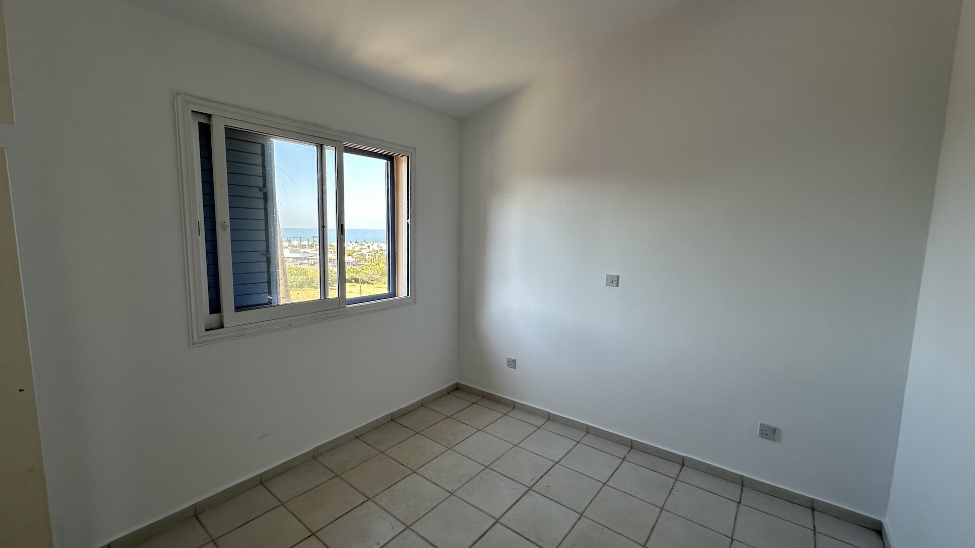 4 bedrooms Villa in Chloraka, Paphos, Cyprus No. 54806