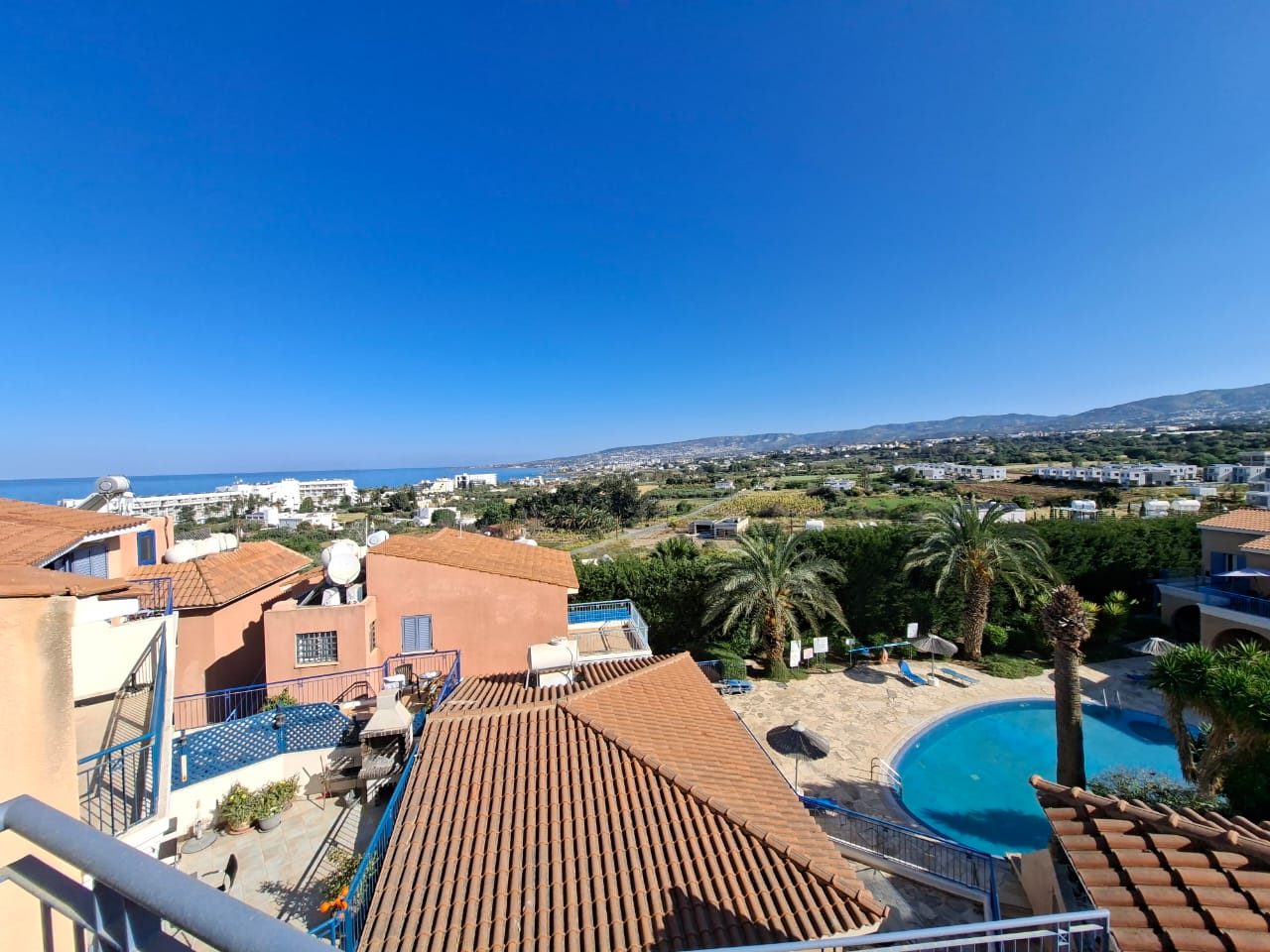 4 bedrooms Villa in Chloraka, Paphos, Cyprus No. 54806