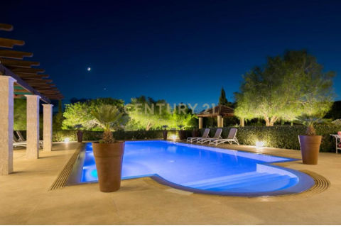 5 bedrooms Villa in Kouklia, Paphos, Cyprus No. 56159