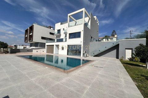 5 bedrooms Villa in Germasogeia, Limassol, Cyprus No. 56128