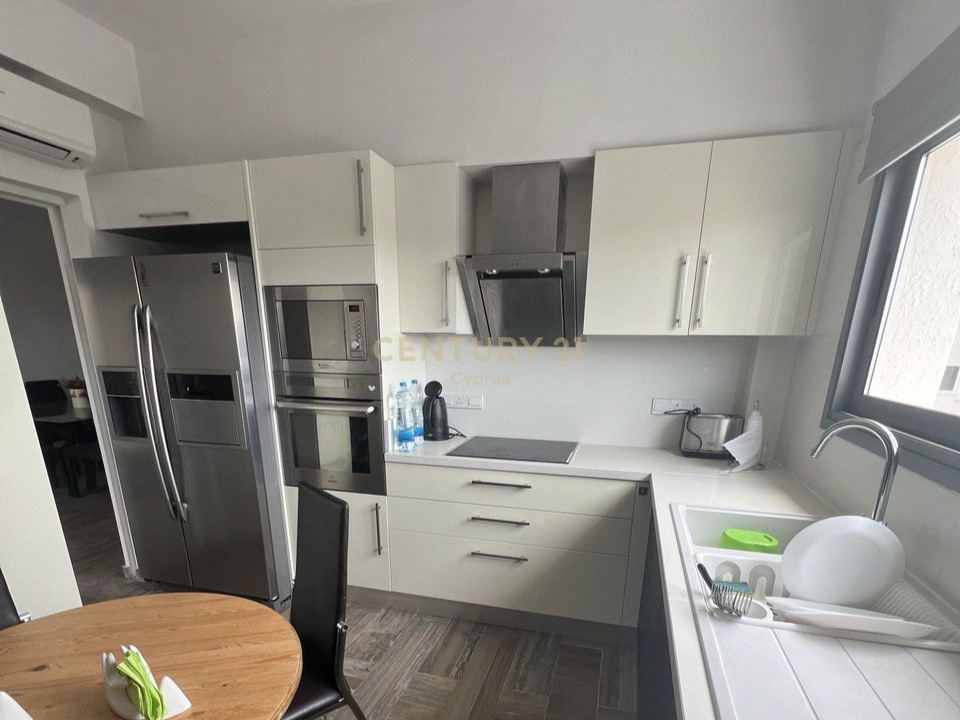 3 dormitorios Apartamento en Germasogeia, Limassol, Chipre No. 53513