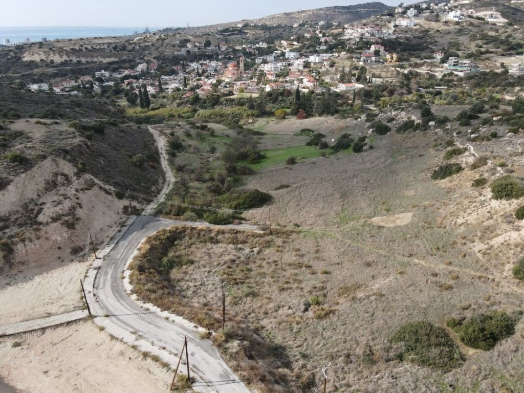 Land in Agios Tychonas, Limassol, Cyprus No. 54148
