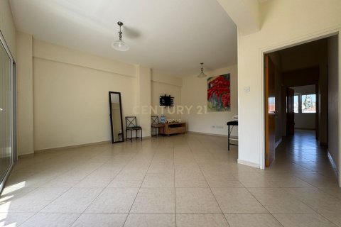 3 dormitorios Apartamento en Germasogeia, Limassol, Chipre No. 56182