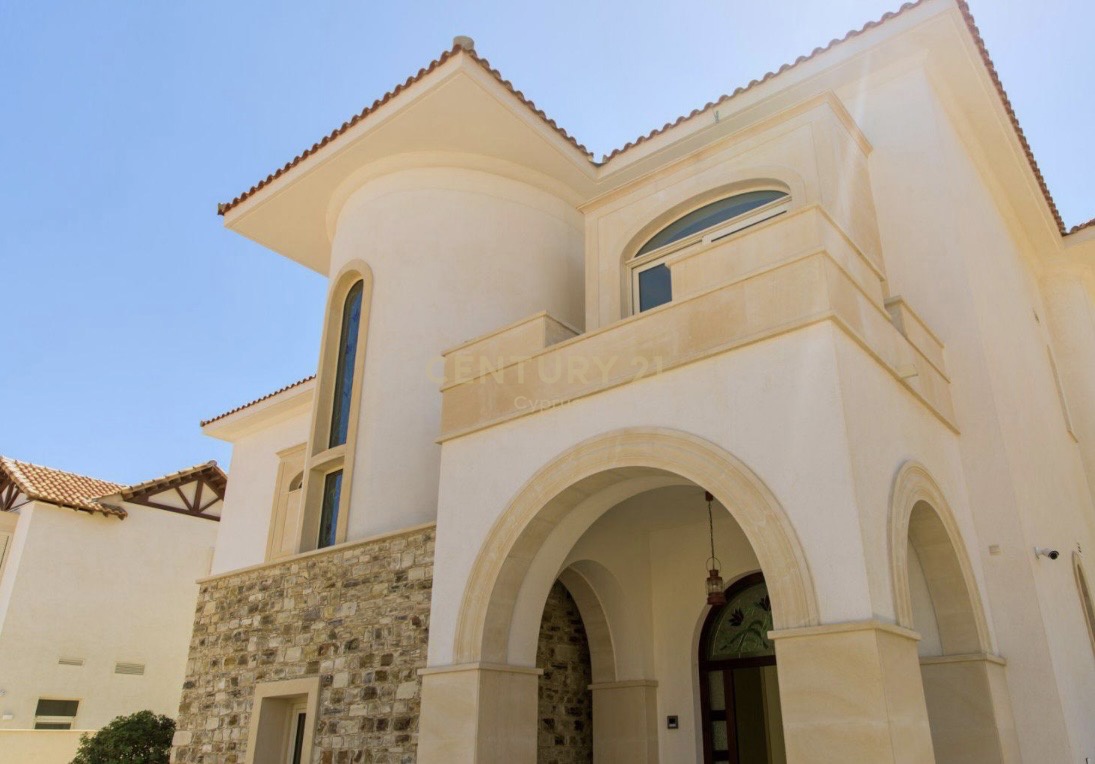 6 bedrooms Villa in Pervolia, Larnaka, Cyprus No. 53509