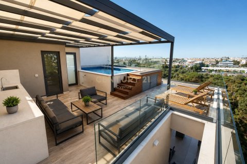 2 bedrooms Penthouse in Germasogeia, Limassol, Cyprus No. 55570
