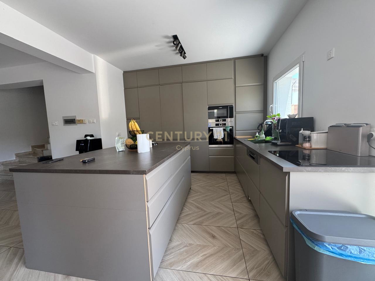 3 bedrooms Villa in Germasogeia, Limassol, Cyprus No. 54209