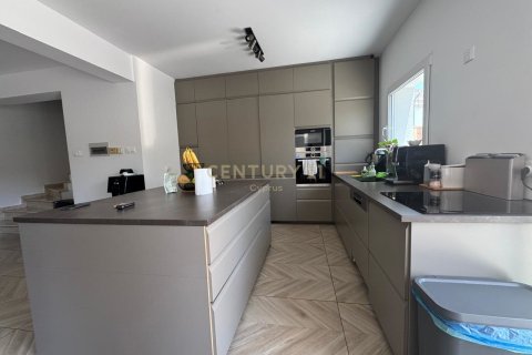 3 bedrooms Villa in Germasogeia, Limassol, Cyprus No. 54209