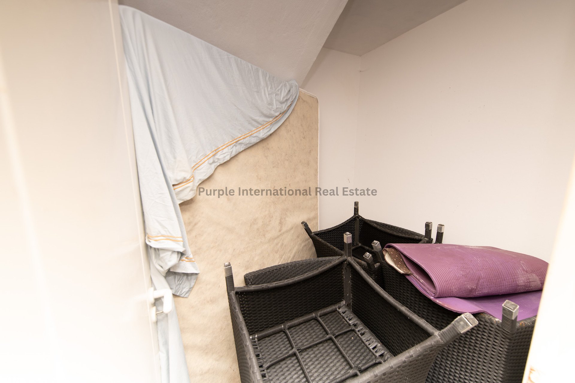 5 bedrooms Villa in Tala, Paphos, Cyprus No. 56601