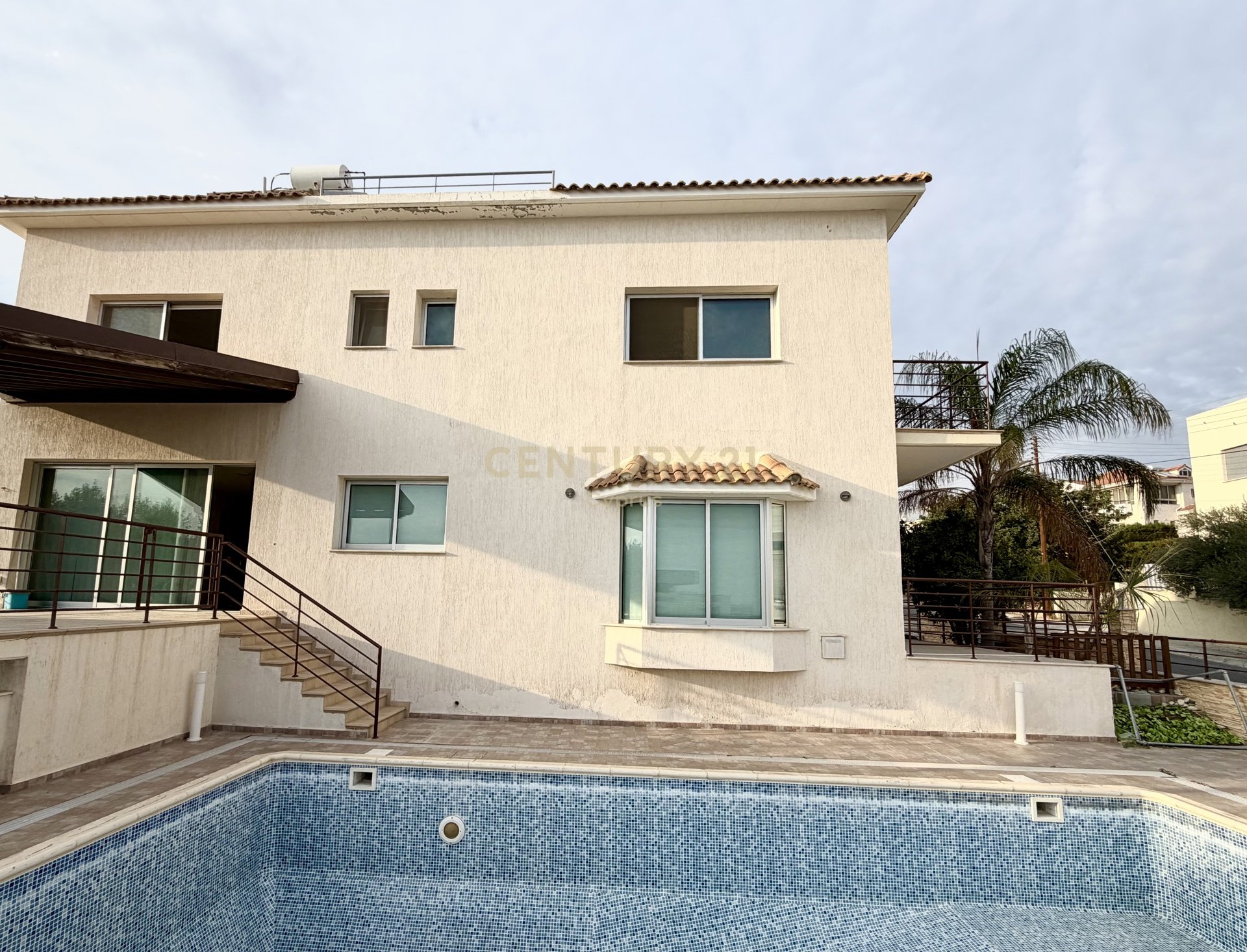 5 bedrooms Villa in Limassol, Cyprus No. 53518