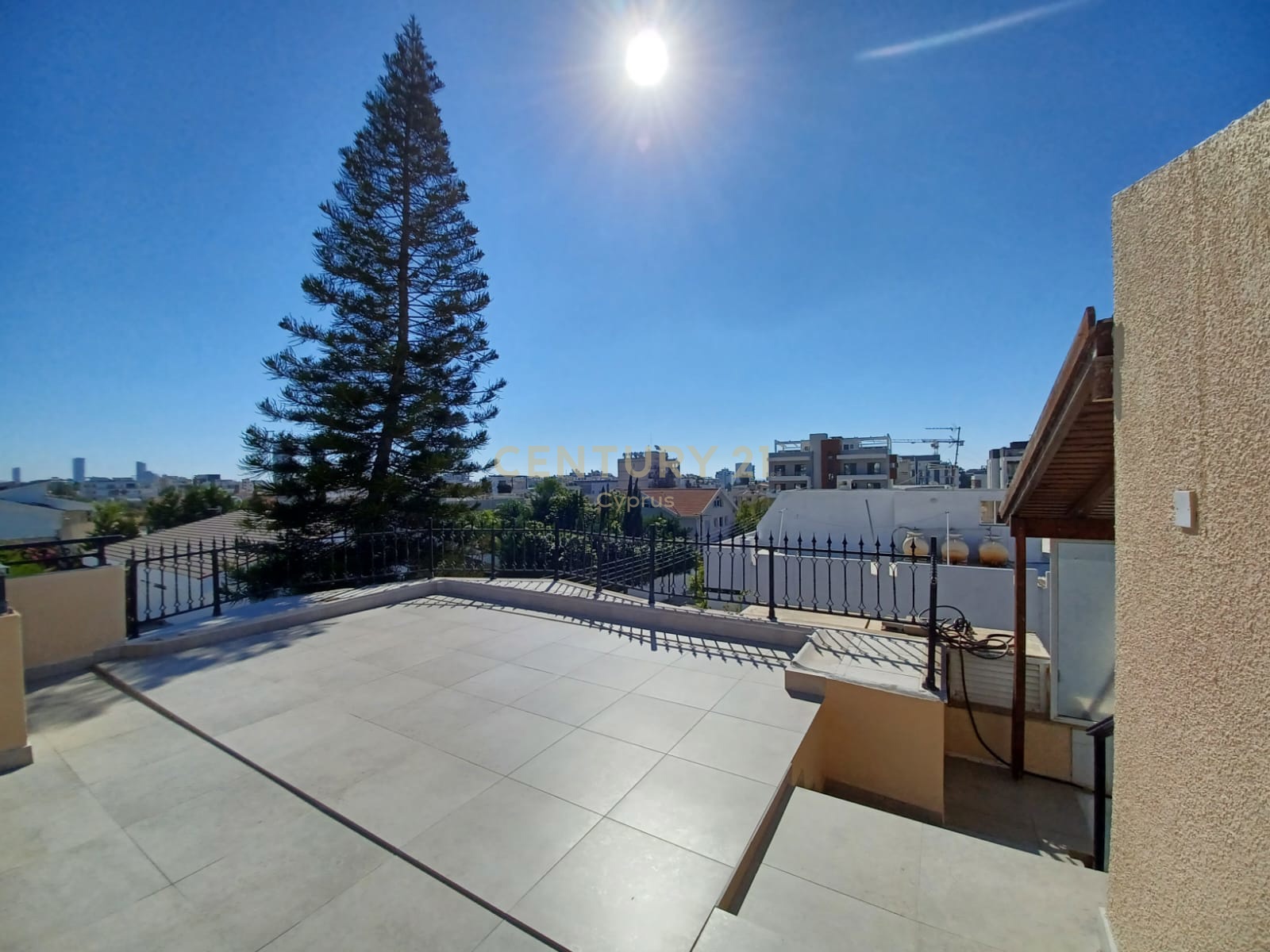 6 bedrooms Villa in Germasogeia, Limassol, Cyprus No. 53901