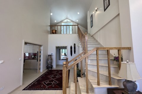 4 bedrooms Villa in Pano Platres, Limassol, Cyprus No. 33176