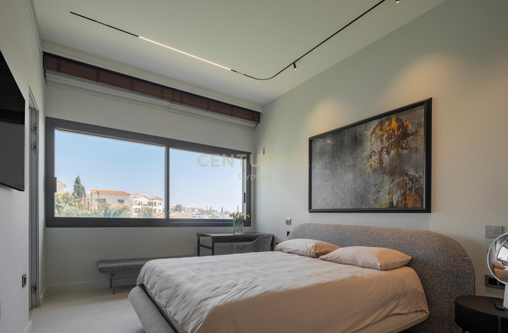 5 bedrooms Villa in Agios Athanasios, Limassol, Cyprus No. 53598