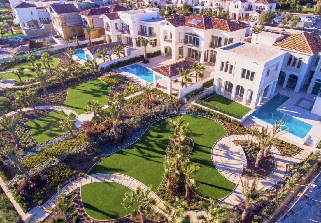 6 bedrooms Villa in Pervolia, Larnaka, Cyprus No. 53509