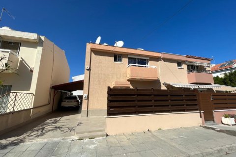3 bedrooms Villa in Germasogeia, Limassol, Cyprus No. 55627