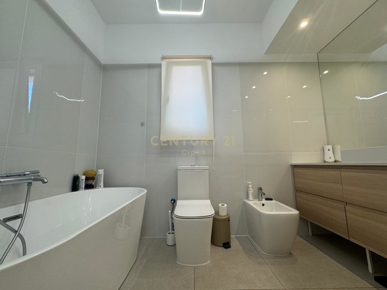 3 bedrooms Villa in Germasogeia, Limassol, Cyprus No. 54209