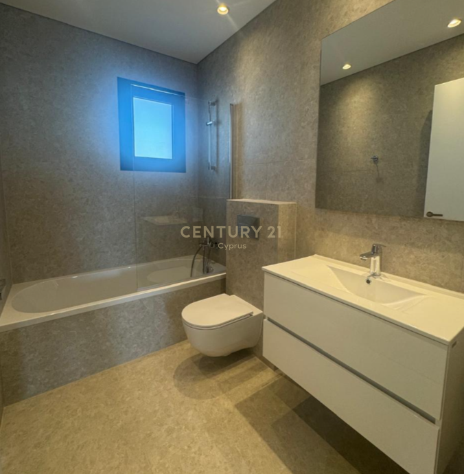 2 bedrooms Apartment in Limassol, Cyprus No. 53535