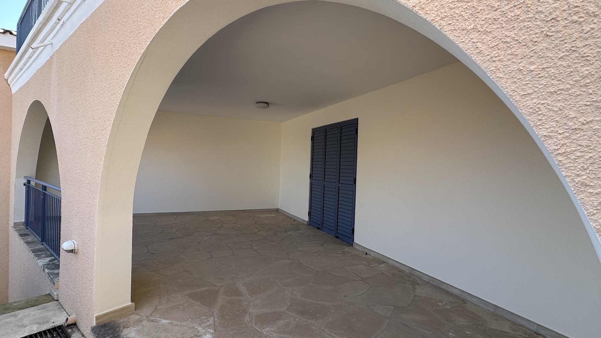 4 bedrooms Villa in Chloraka, Paphos, Cyprus No. 54806