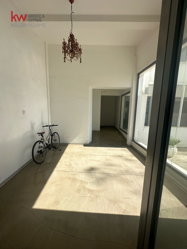 1681m2 Local comercial en Nicosia, Chipre No. 51569
